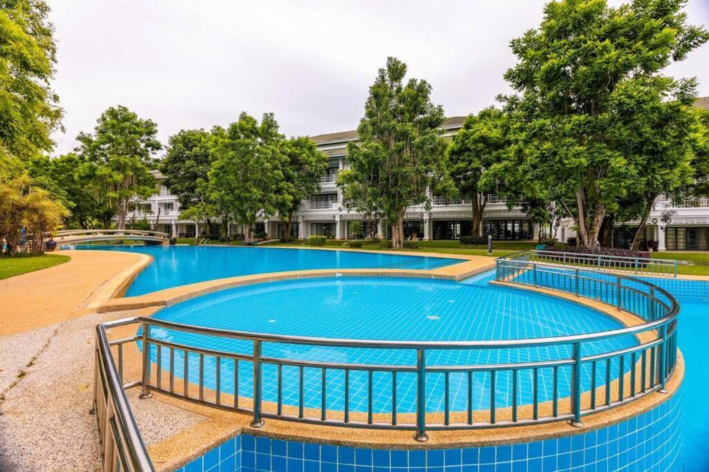 4 Bedroom Townhouse In Great Location! Χουά Χιν Εξωτερικό φωτογραφία