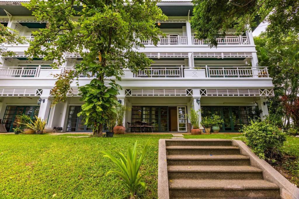 4 Bedroom Townhouse In Great Location! Χουά Χιν Εξωτερικό φωτογραφία
