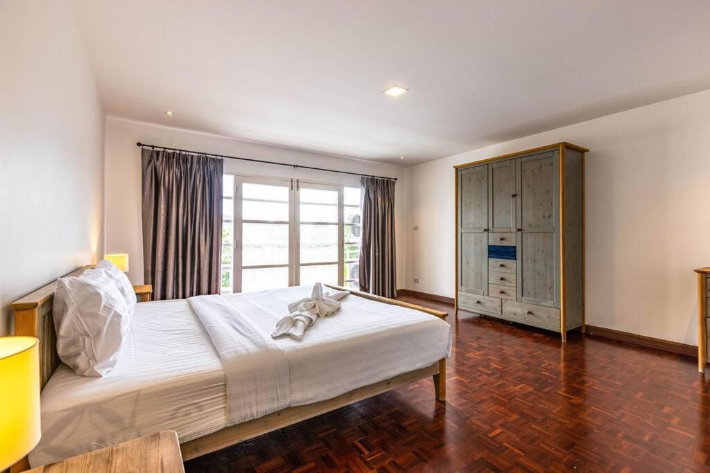 4 Bedroom Townhouse In Great Location! Χουά Χιν Εξωτερικό φωτογραφία