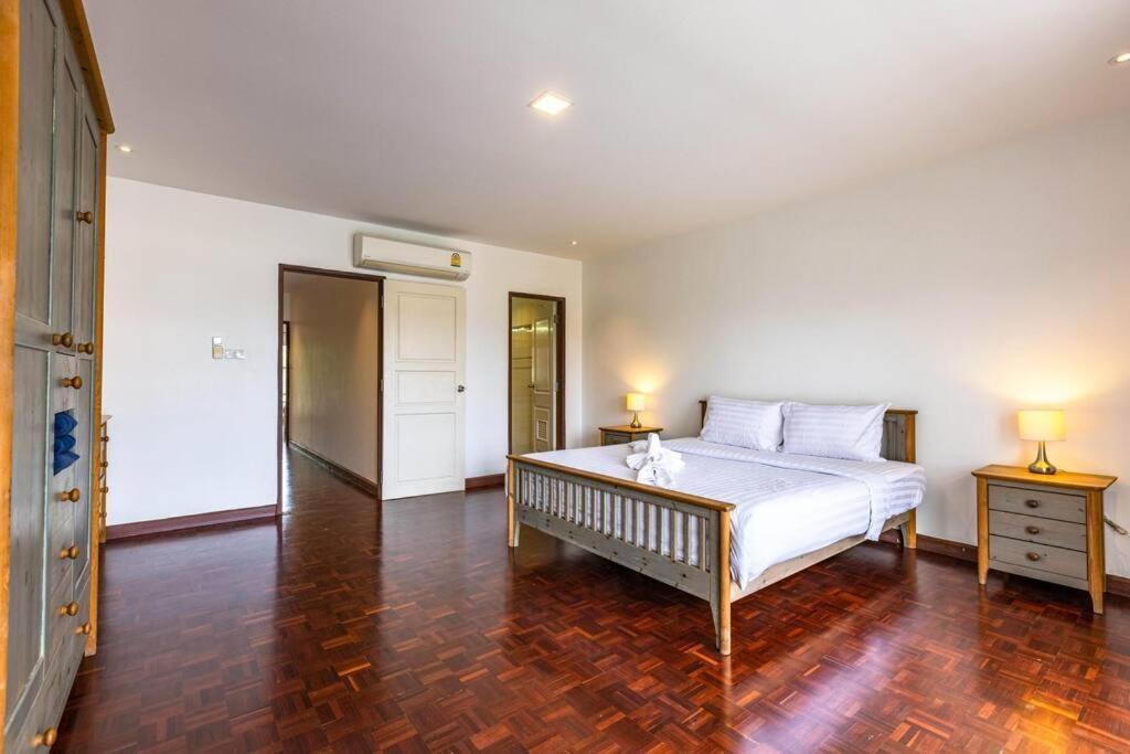 4 Bedroom Townhouse In Great Location! Χουά Χιν Εξωτερικό φωτογραφία