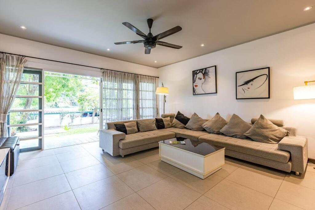 4 Bedroom Townhouse In Great Location! Χουά Χιν Εξωτερικό φωτογραφία