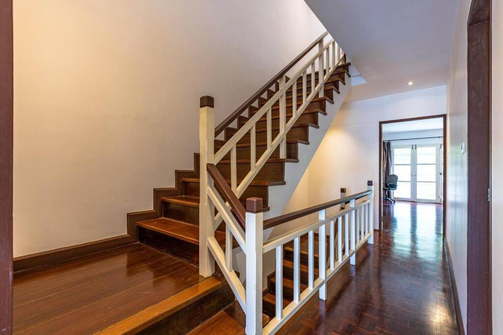 4 Bedroom Townhouse In Great Location! Χουά Χιν Εξωτερικό φωτογραφία
